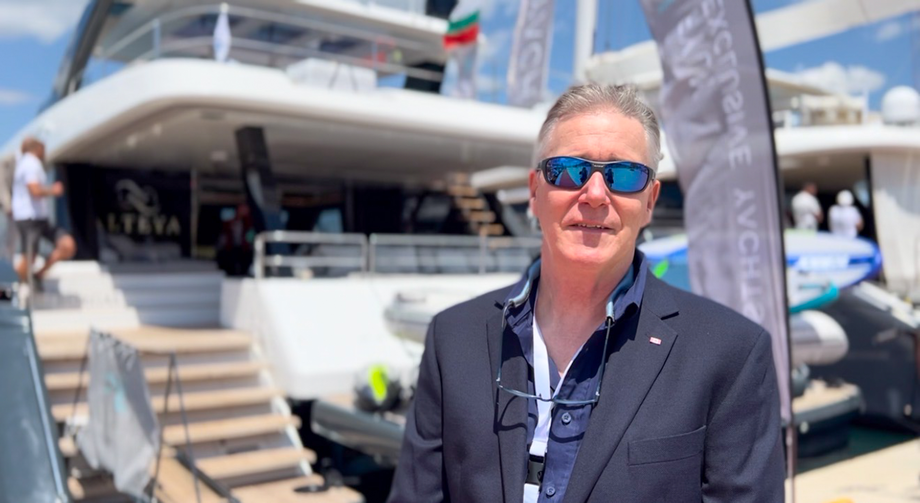 Why is it best to book a crewed yacht charter with a yacht broker